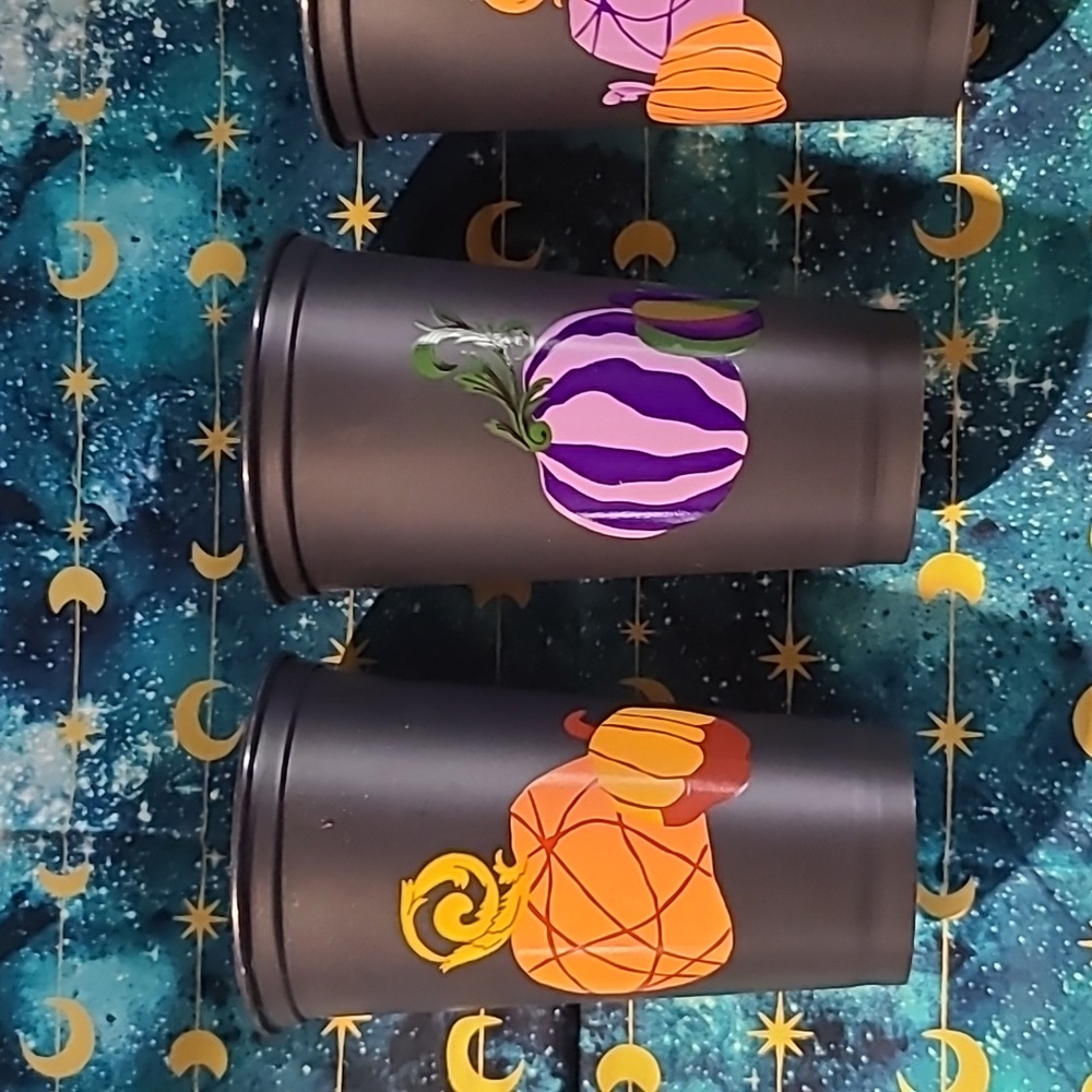 Starbucks 4 with lids Fall Hot cups NEVER USED